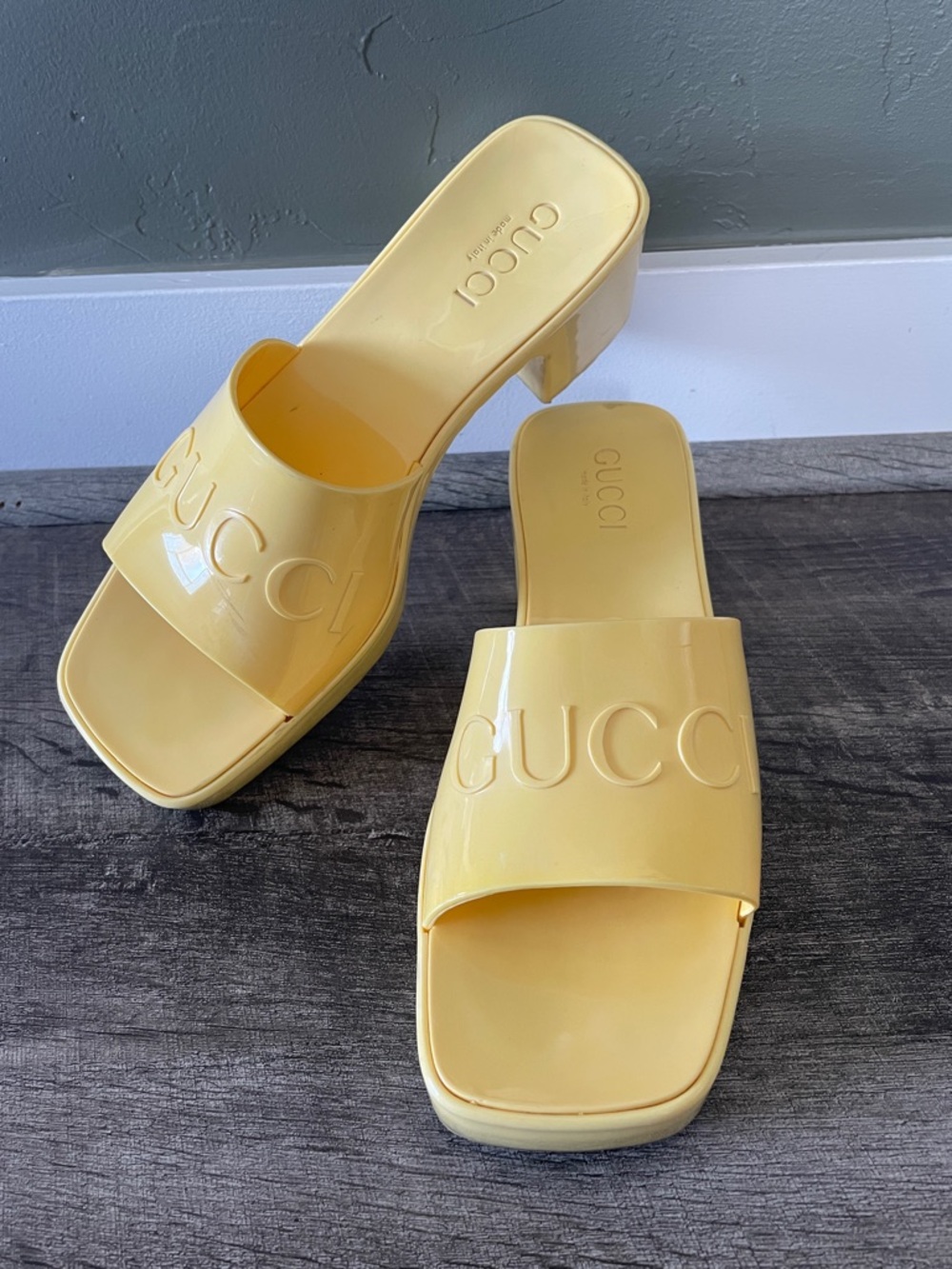 Gucci Yellow Heeled Slide Mules 🐣 - Picture 9 of 16